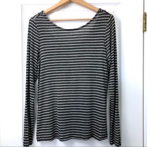 The Limited Gray White Ruffle Back Long Sleeve Tee